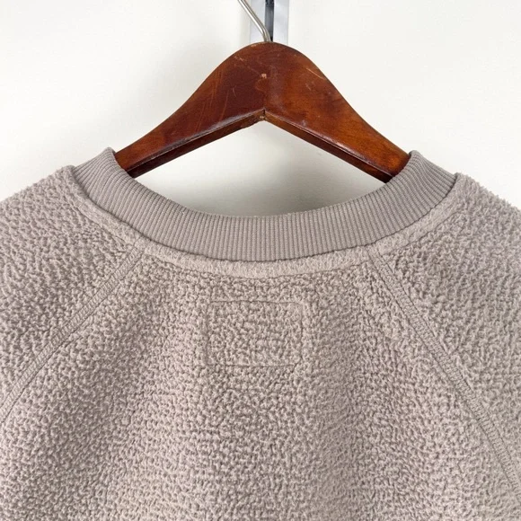 Fuzzy Roots Crewneck - Picture 5 of 5